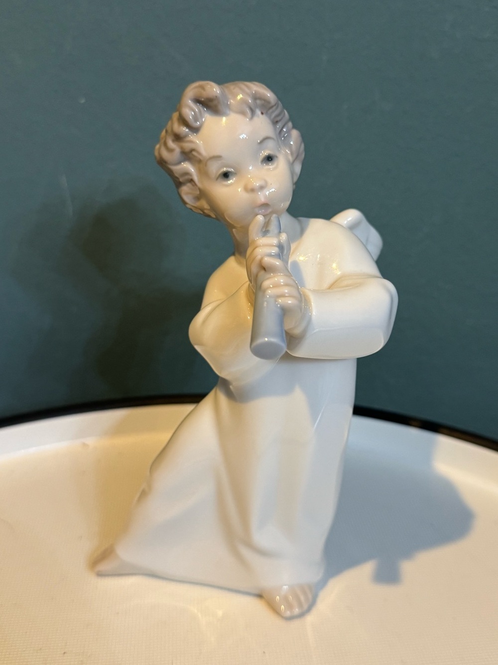 Lladró porcelain figurine "Angel with Flute" model 4540, 6” tall